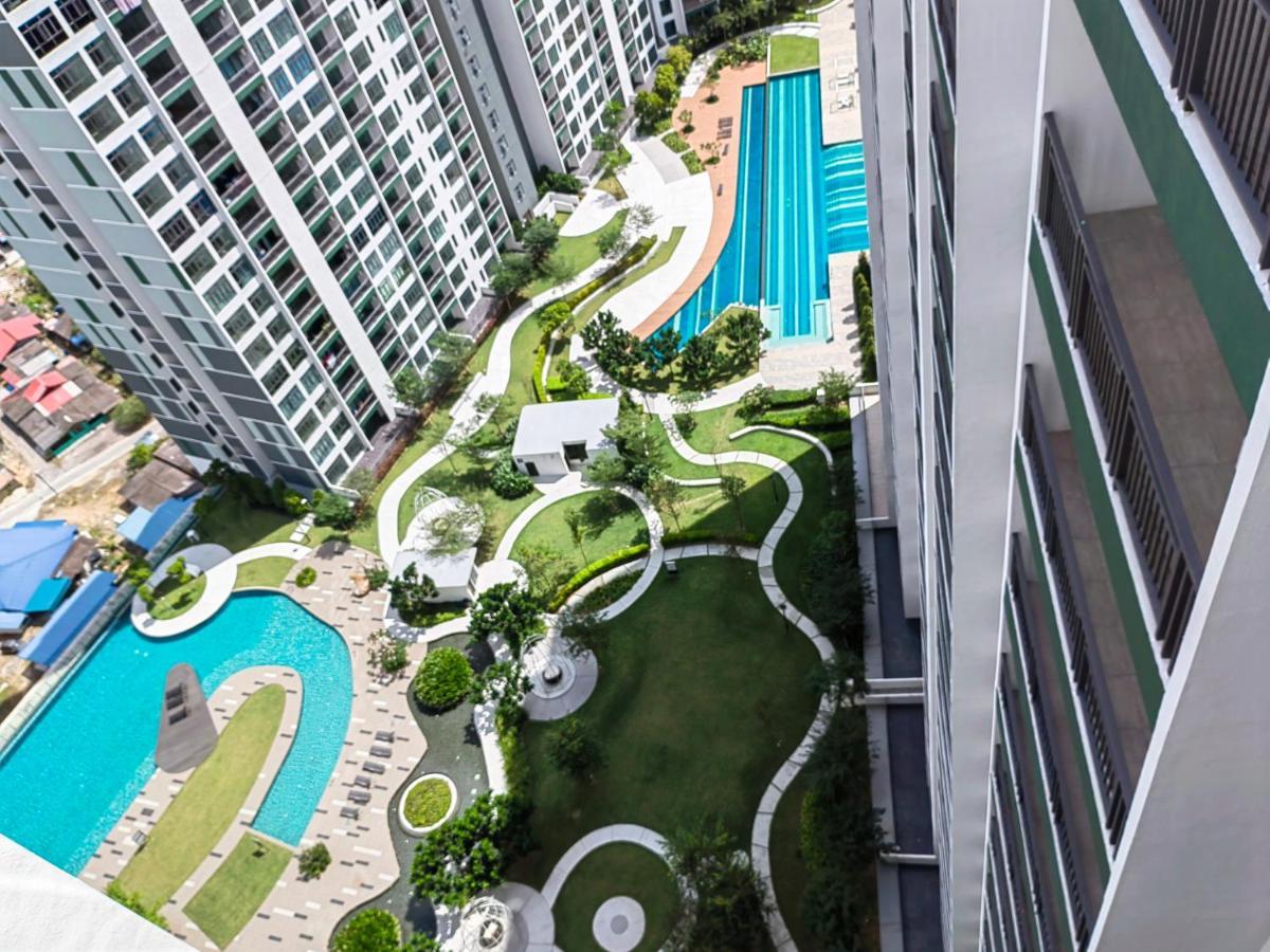8scape Residences Batman VS Ironman@LSY HOME&LEISURE Johor Bahru Exterior foto