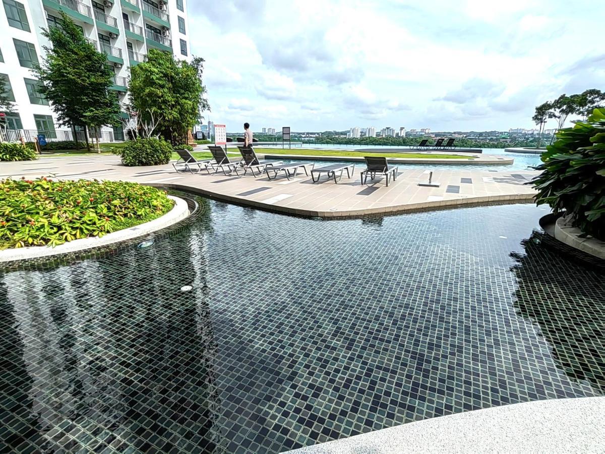 8scape Residences Batman VS Ironman@LSY HOME&LEISURE Johor Bahru Exterior foto